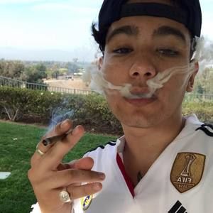 Meet your Posher, Fernando